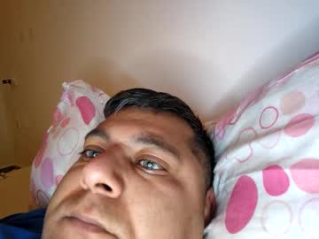 Emilvipa Chaturbate stream image from April 24, 2025