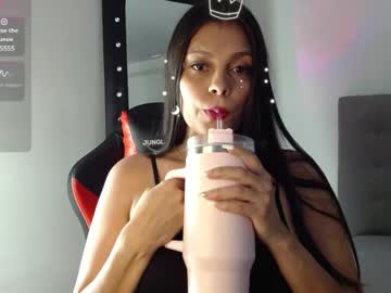 Oriana_Blace Chaturbate stream image from April 24, 2025