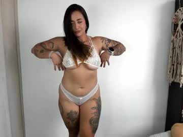 Saarah_Brownn Chaturbate stream image from April 24, 2025
