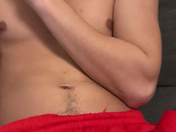 Brownyonit Chaturbate stream image from April 24, 2025