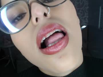 Hemma_Oficial_Ch Chaturbate stream image from April 24, 2025