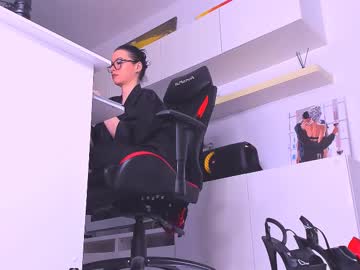 Meganstones Chaturbate stream image from April 24, 2025