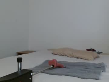 Tonycrd Chaturbate stream image from April 24, 2025