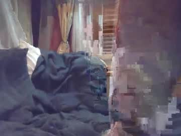 Travelbait Chaturbate stream image from April 24, 2025