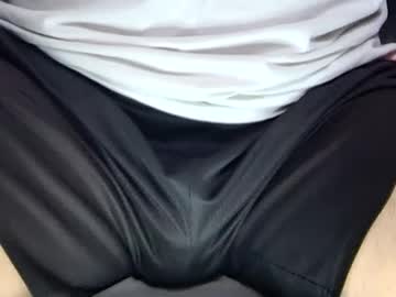 Adam_King222 Chaturbate stream image from April 25, 2025