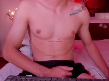 Theomilani Chaturbate stream image from April 25, 2025