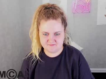 Andrea_Robinson Chaturbate stream image from April 25, 2025