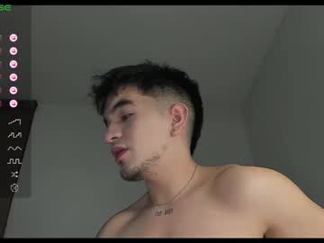Cmzo_ Chaturbate stream image from April 25, 2025