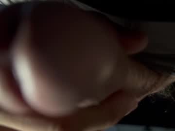 Dennish2 Chaturbate stream image from April 25, 2025