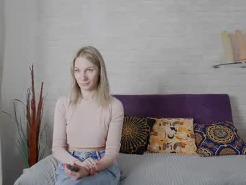 Katywink Chaturbate stream image from April 25, 2025