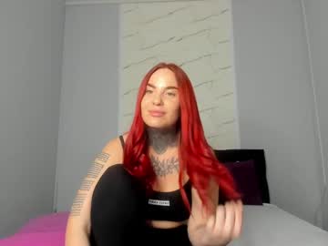 Sillyblondie Chaturbate stream image from April 25, 2025