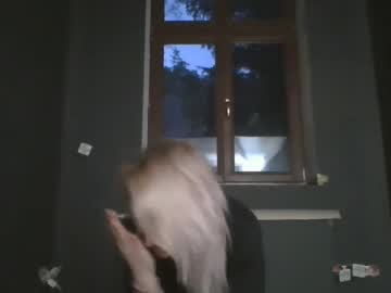 Marrygorund Chaturbate stream image from April 25, 2025