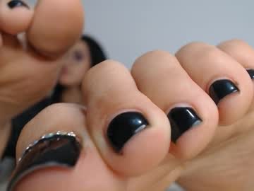 Ash_Nicefeet Chaturbate stream image from April 25, 2025