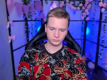 Zackhandsome Chaturbate stream image from April 25, 2025