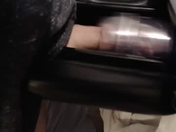 Btwnthemattress Chaturbate stream image from April 25, 2025
