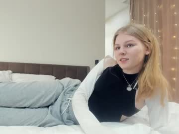 Mildredbrower Chaturbate stream image from April 25, 2025