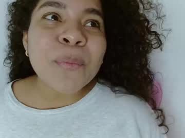 Yulissa18 Chaturbate stream image from April 25, 2025