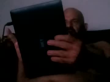 Cumkravr5000 Chaturbate stream image from April 25, 2025