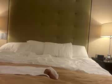 Gbenner055 Chaturbate stream image from April 25, 2025