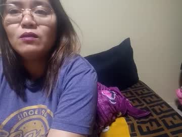 Kiray20 Chaturbate stream image from April 25, 2025