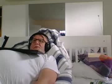 Luley58 Chaturbate stream image from April 25, 2025