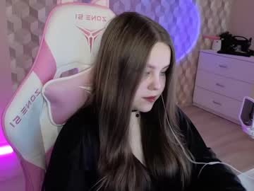 Chesteri Chaturbate stream image from April 25, 2025