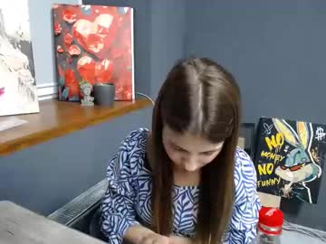Tiny_Felicity Chaturbate stream image from April 25, 2025