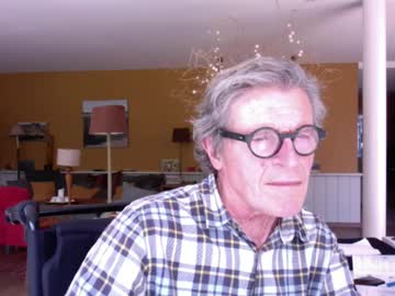 Macmiche Chaturbate stream image from April 25, 2025