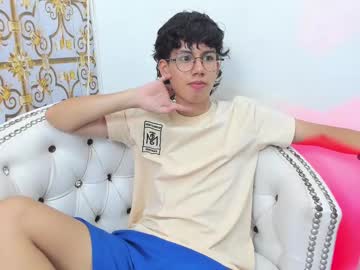 Alan_Onegg Chaturbate stream image from April 25, 2025