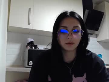Ketrin05 Chaturbate stream image from April 25, 2025