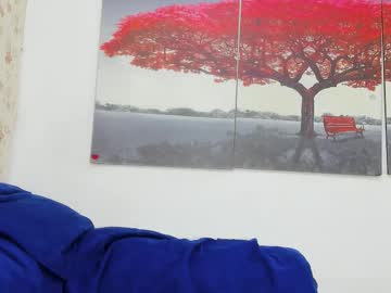 Kira_Mackenzie Chaturbate stream image from April 25, 2025