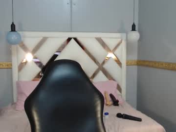 Nahomi_Tyler Chaturbate stream image from April 25, 2025