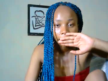 Coco_Noelle8 Chaturbate stream image from April 25, 2025