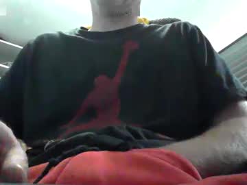 Seanoob1234 Chaturbate stream image from April 25, 2025