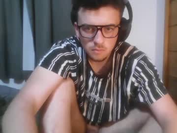 Mitchytwichy Chaturbate stream image from April 25, 2025