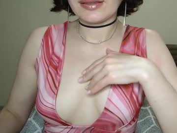 Sophiemisss Chaturbate stream image from April 25, 2025