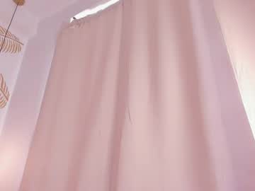Lauracruz_ Chaturbate stream image from April 25, 2025