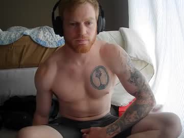 Redbeardedfun Chaturbate stream image from April 25, 2025