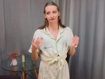 Bonniebarrick Chaturbate stream image from April 25, 2025