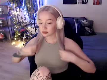 Katerinaxvold Chaturbate stream image from April 25, 2025