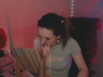 Riley_June Chaturbate stream image from April 25, 2025