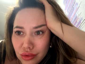 Beatricexflirt Chaturbate stream image from April 25, 2025