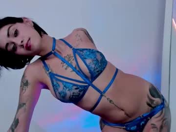 Larissa_Baker Chaturbate stream image from April 25, 2025