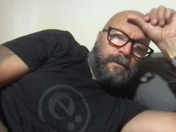 Pleasesitonmycock Chaturbate stream image from April 25, 2025