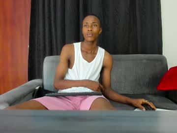 Adanhot77 Chaturbate stream image from April 25, 2025