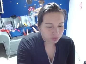 Layanacuminpussy Chaturbate stream image from April 25, 2025