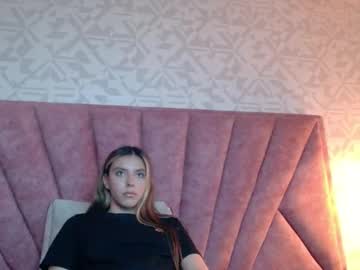 Valentina_Red18 Chaturbate stream image from April 25, 2025