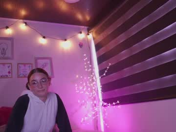Milly_Kenner Chaturbate stream image from April 25, 2025