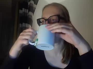 Poorlittlething863035 Chaturbate stream image from April 25, 2025