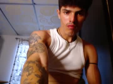 Sammytop22 Chaturbate stream image from April 25, 2025